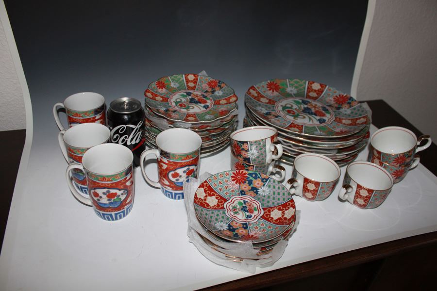 China Set Made In Japan Imari Style [Photo 1]