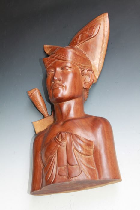 Vintage Klungkung Bali Detailed Teak Wood Carving Of Man [Photo 5]