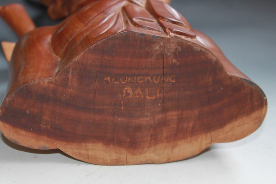 Vintage Klungkung Bali Detailed Teak Wood Carving Of Man [Photo 7]
