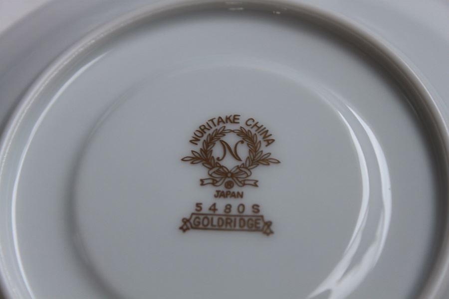 NORITAKE CHINA Set Japan Goldridge Pattern 5480S [Photo 32]