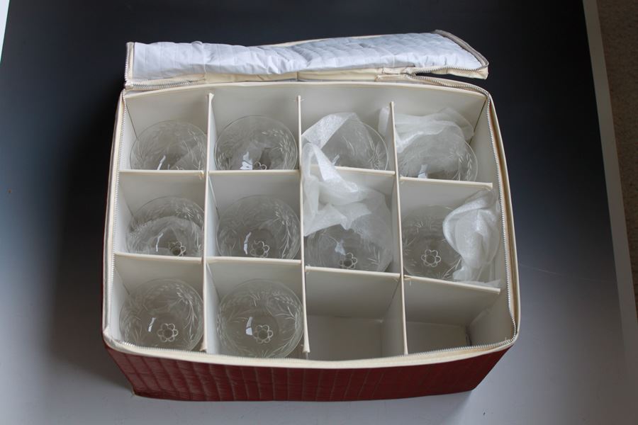 Set Of 10 Etched Stemware Glasses [Photo 4]