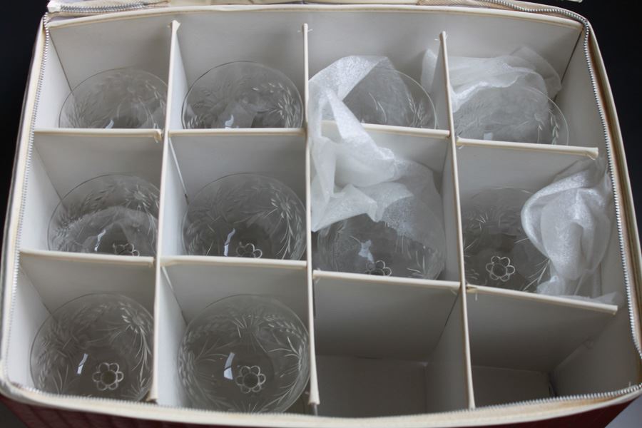 Set Of 10 Etched Stemware Glasses [Photo 5]