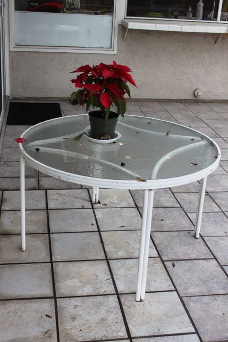 Outdoor Metal Patio Table With Glass Top [Photo 5]