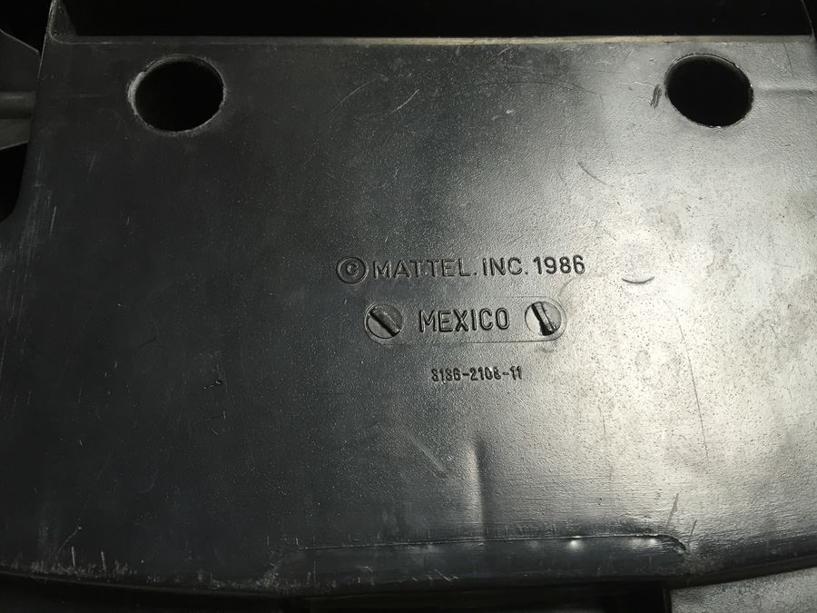 Vintage Pink Barbie Car Austin Healey (Steering Wheel Needs Repair) And 22' White Ferrari Car [Photo 18]