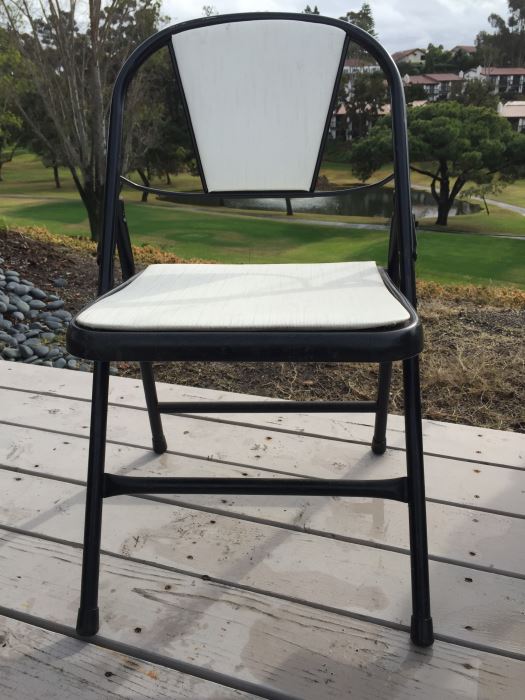 (4) Mid-Century Modern Black And White Metal Folding Chairs By Durham [Photo 6]