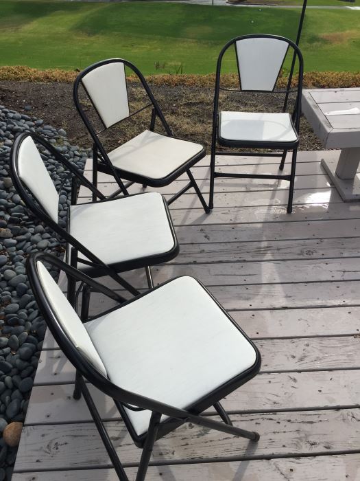 (4) Mid-Century Modern Black And White Metal Folding Chairs By Durham [Photo 2]