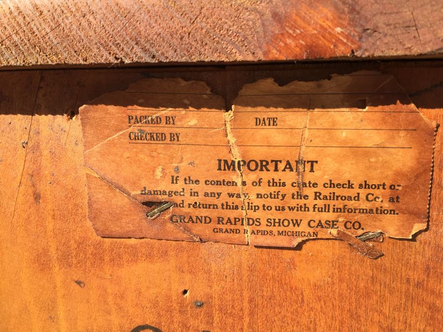 Antique Oak Case Cabinet By Grand Rapids Show Case Co - Perfect For Retail Or Home [Photo 23]