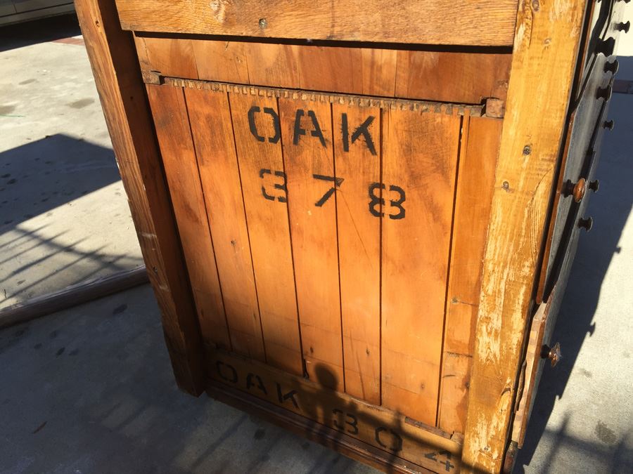 Antique Oak Case Cabinet By Grand Rapids Show Case Co - Perfect For Retail Or Home [Photo 5]