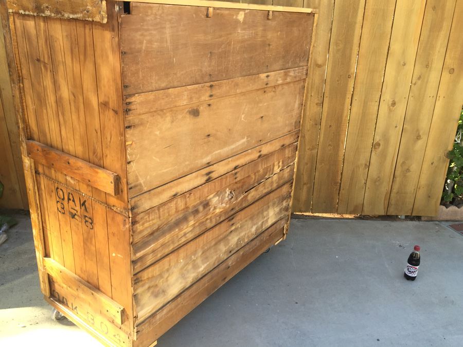 Antique Oak Case Cabinet By Grand Rapids Show Case Co - Perfect For Retail Or Home [Photo 17]