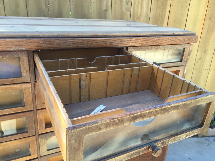 Antique Oak Case Cabinet By Grand Rapids Show Case Co - Perfect For Retail Or Home [Photo 2]