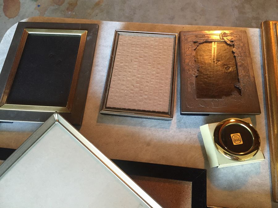 Picture Frame Lot [Photo 5]