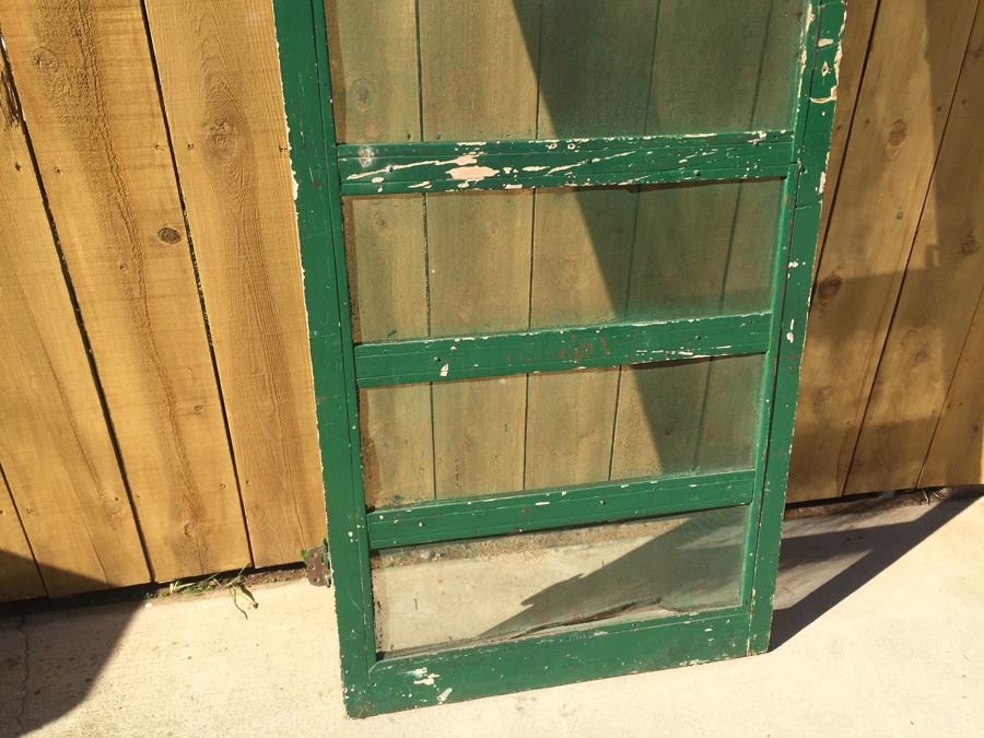 Vintage Green Door [Photo 3]