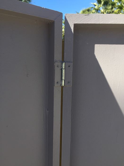 2-Panel Hinged Screen With Cloth Great For Displaying Items [Photo 9]