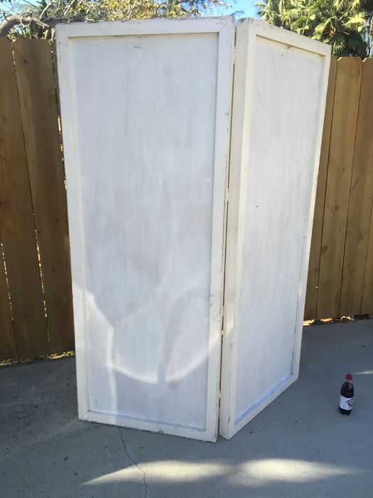2-Panel Wood Screen [Photo 1]