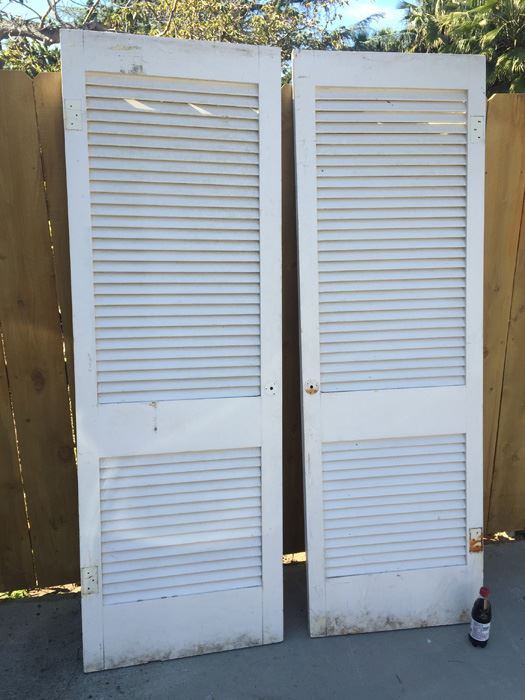 Pair Of White Doors [Photo 1]