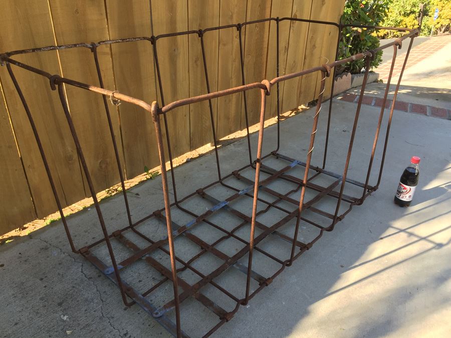 Large Vintage Metal Basket Missing Cloth [Photo 2]