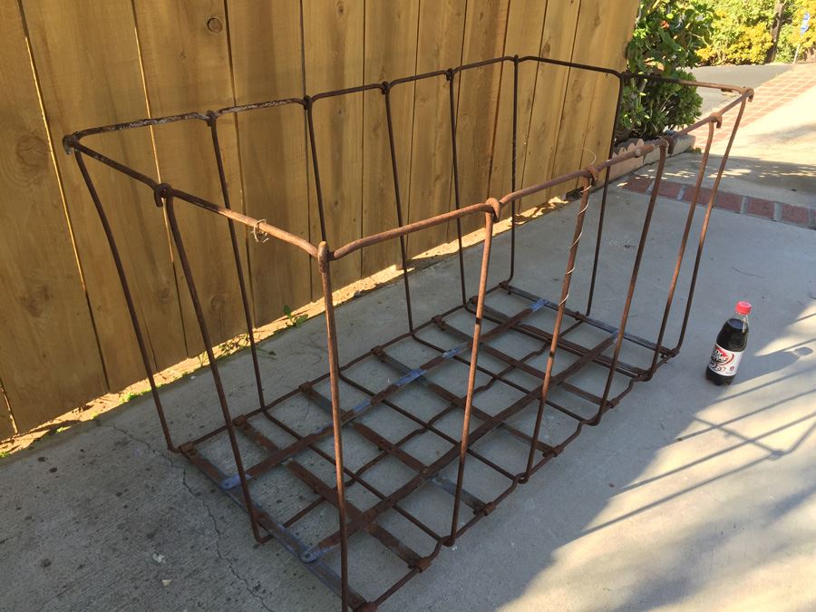 Large Vintage Metal Basket Missing Cloth [Photo 5]