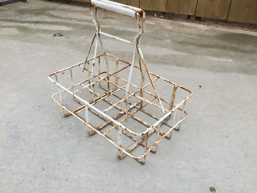 Vintage Metal Milk Bottle Carrier [Photo 3]