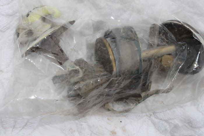 Hinge And Door Knob Lot [Photo 2]