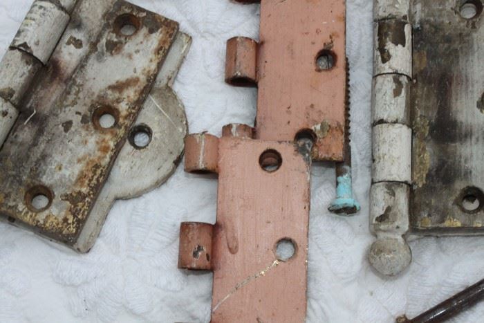 Hinge And Door Knob Lot [Photo 5]