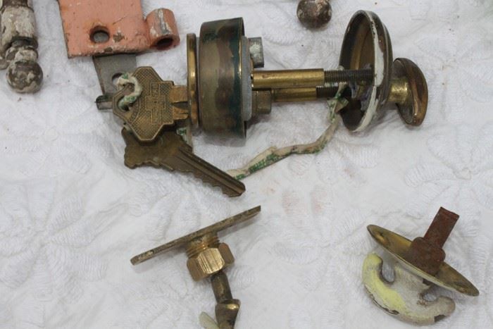 Hinge And Door Knob Lot [Photo 4]