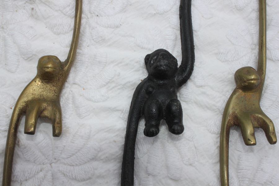 Vintage Brass Metal Monkees [Photo 2]