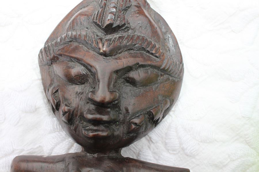 Carved Wooden Figure [Photo 2]