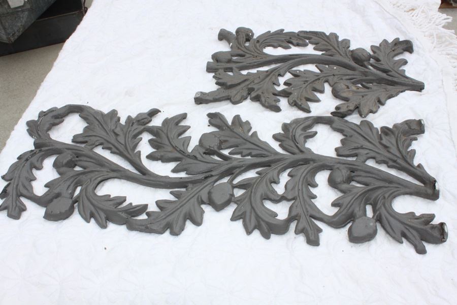 Vintage Metal Ornamental Piece [Photo 2]