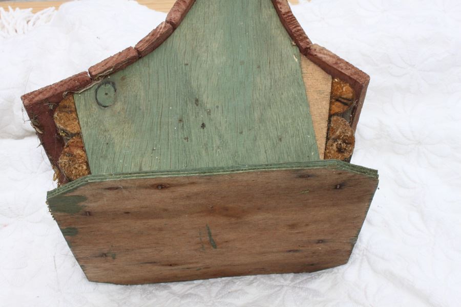 Pair Of Bird Houses [Photo 8]