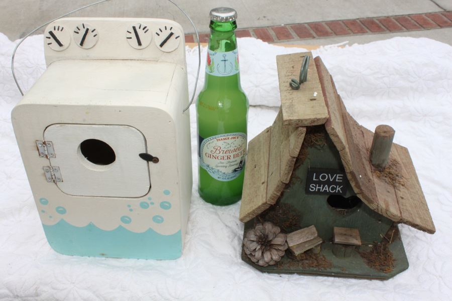 Pair Of Bird Houses [Photo 1]