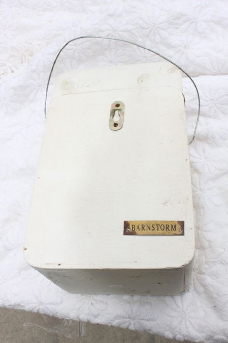 Pair Of Bird Houses [Photo 6]