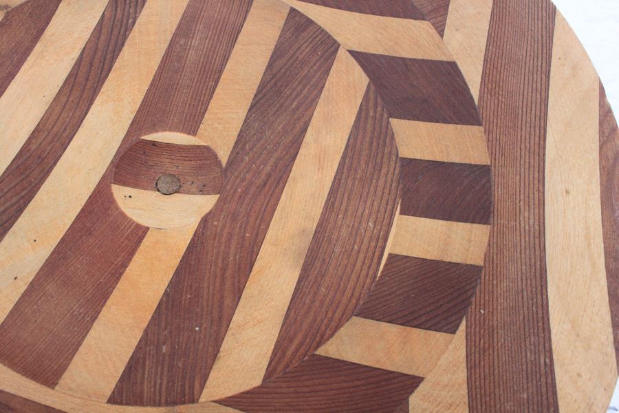 Unusual Wooden Footed Bowl [Photo 5]