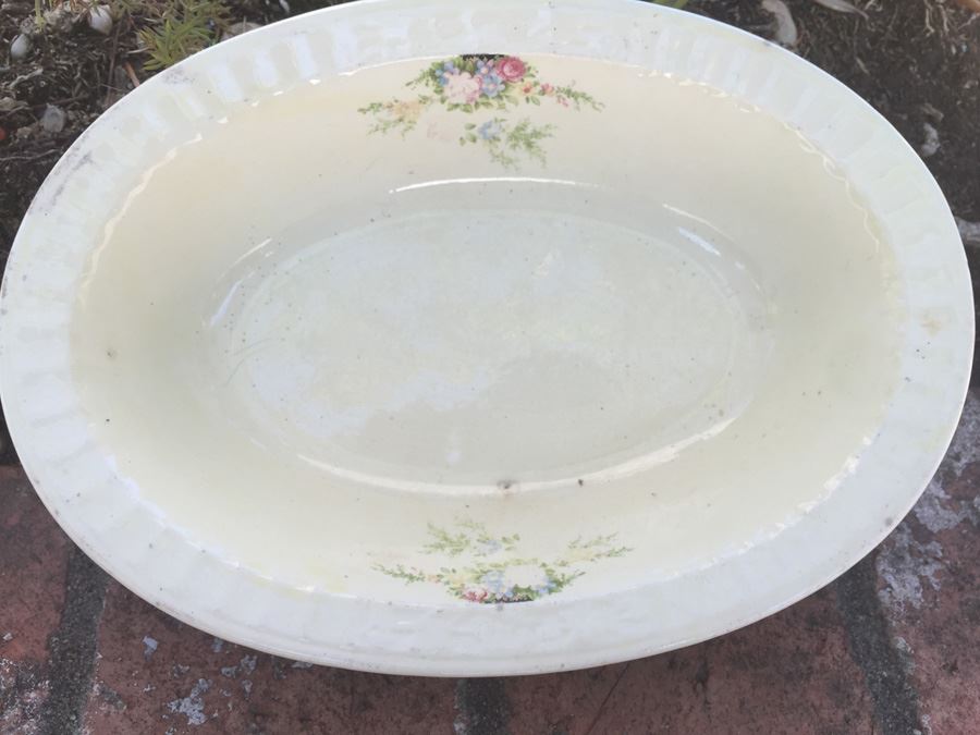 Vintage China Serving Pieces Note Chips [Photo 15]