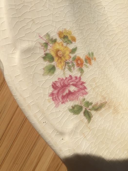 Vintage China Serving Pieces Note Chips [Photo 22]