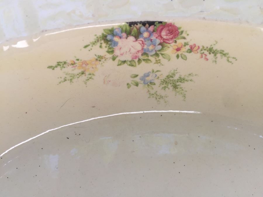 Vintage China Serving Pieces Note Chips [Photo 16]