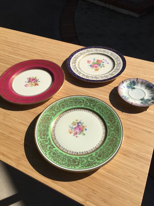Vintage Plate Lot [Photo 1]