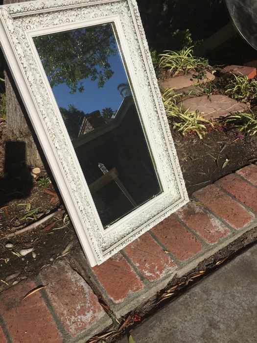 Pair Of White Mirrors [Photo 9]