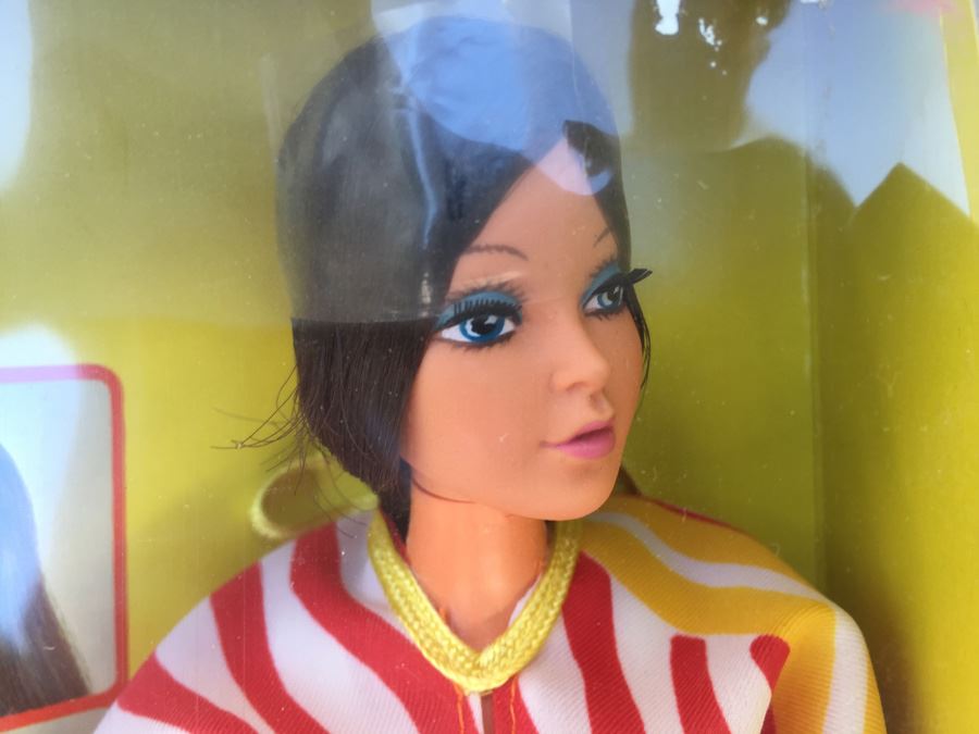 Suntan Tuesday Taylor Doll By Ideal New In Box Vintage 1977 [Photo 5]