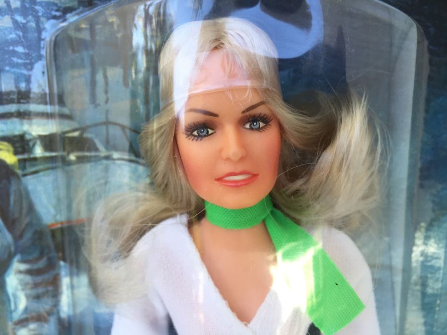 Jill Farrah Fawcett-Majors Charlie's Angels 8 1/2' Action Figure Doll Hasbro New On Card Vintage  [Photo 5]