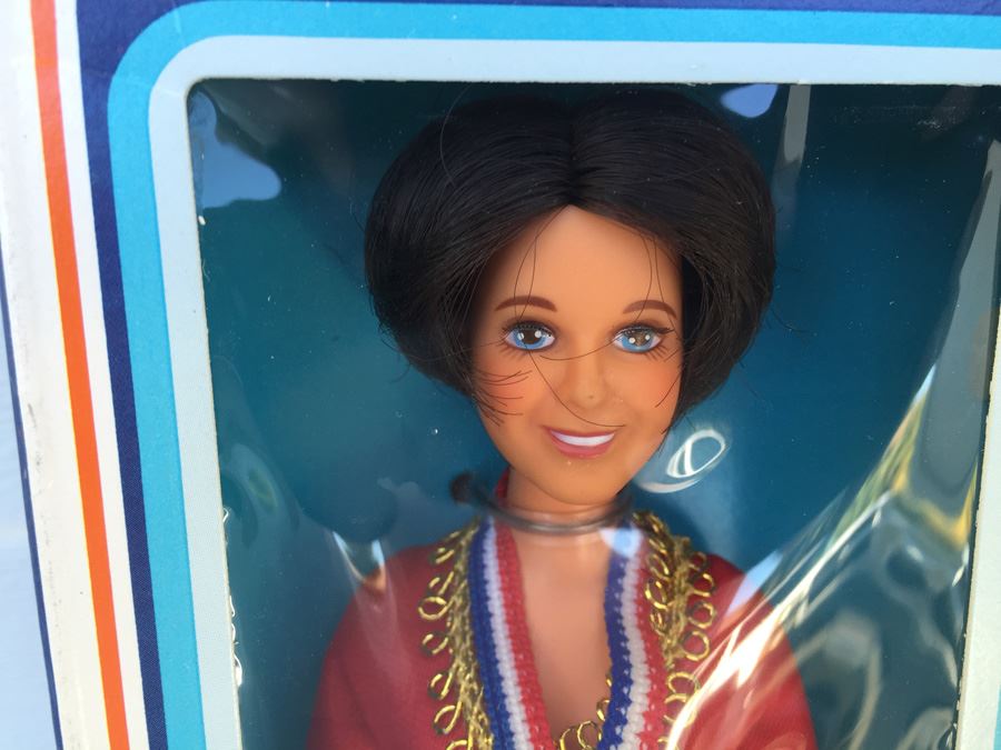 Dorothy Hamill Action Figure And Ice Skating Rink IDEAL New In Box Vintage 1977 [Photo 3]