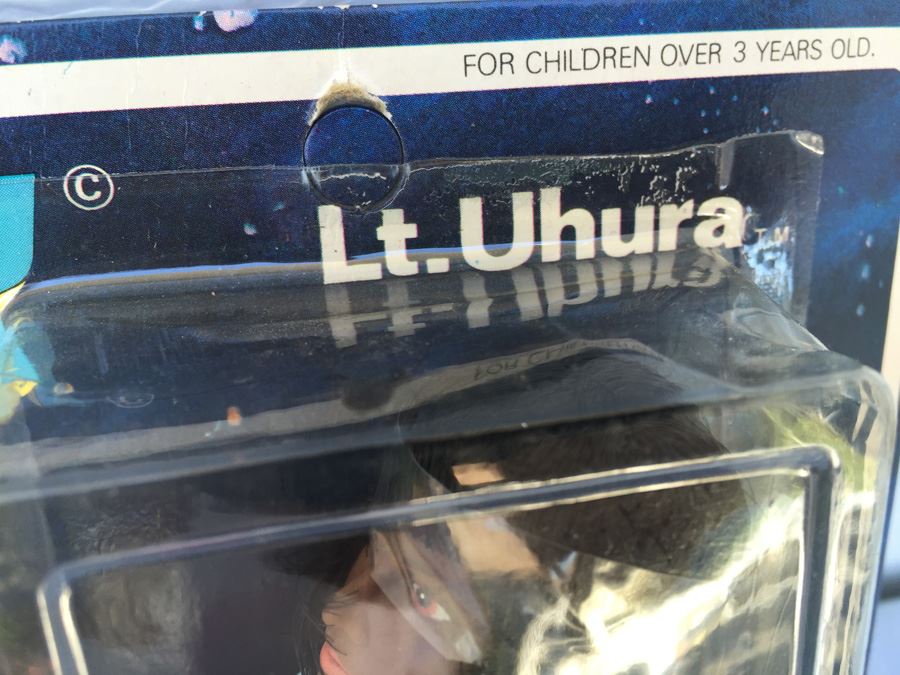 Lt. Uhura Star Trek 8' Action Figure Sealed On Card MEGO Vintage 1974 [Photo 3]