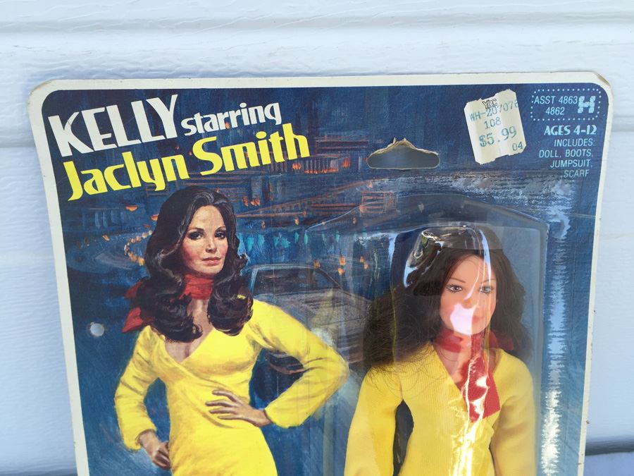 Kelly Jaclyn Smith Charlie's Angels 8 1/2' Action Figure Doll Hasbro New On Card Vintage  [Photo 2]