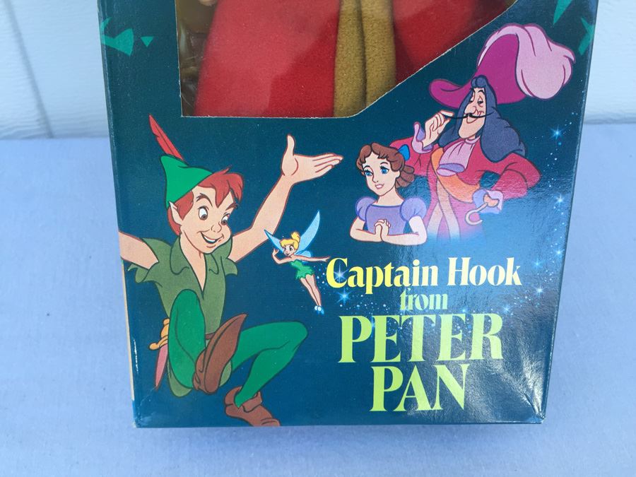 Walt Disney's Captain Hook From Peter Pan Action Figure Doll New In Box [Photo 5]