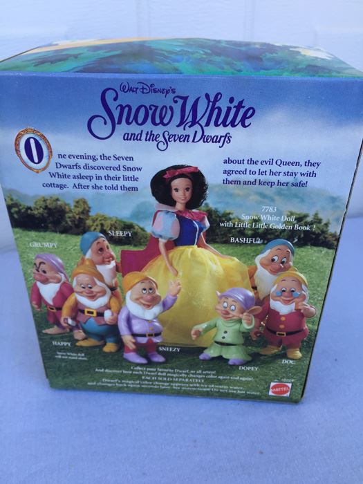 Walt Disneys Snow White And The Seven Dwarfs Bashful Doll Mattel New In Box Vintage 1992 