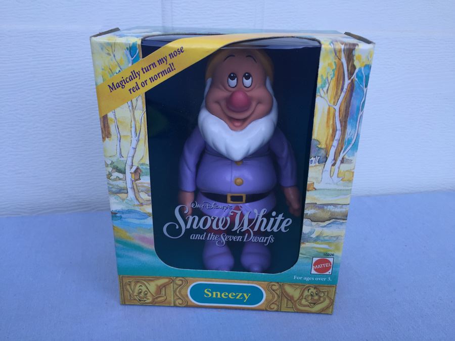 Walt Disneys Snow White And The Seven Dwarfs Sneezy Doll Mattel New In Box Vintage 1992 