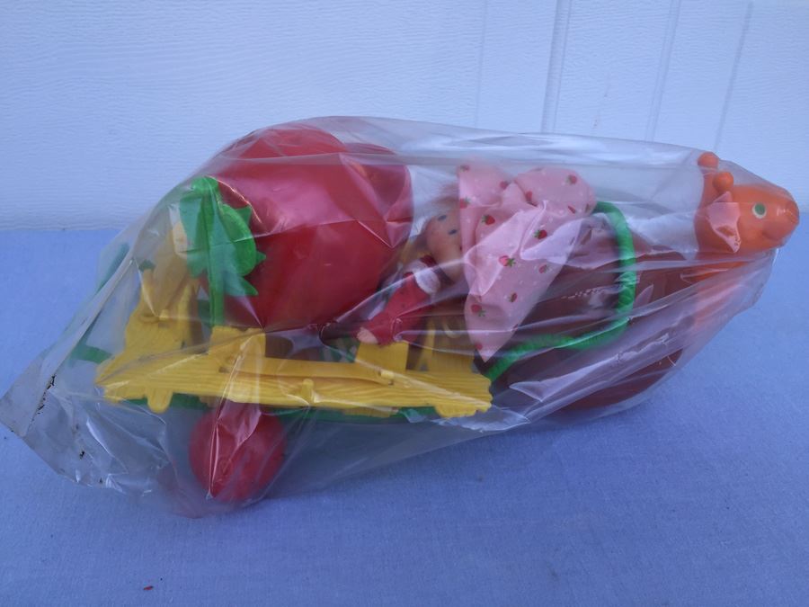 Strawberry Shortcake Snail Cart In Box Kenner [Photo 3]