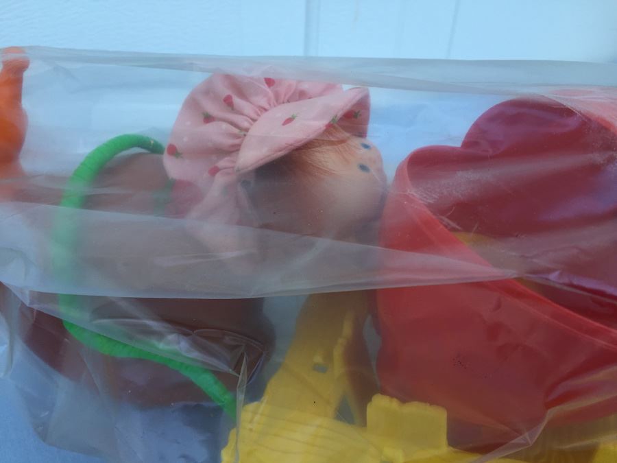 Strawberry Shortcake Snail Cart In Box Kenner [Photo 11]