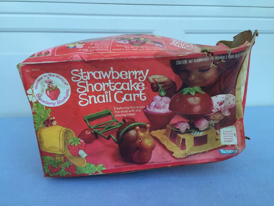 Strawberry Shortcake Snail Cart In Box Kenner [Photo 1]