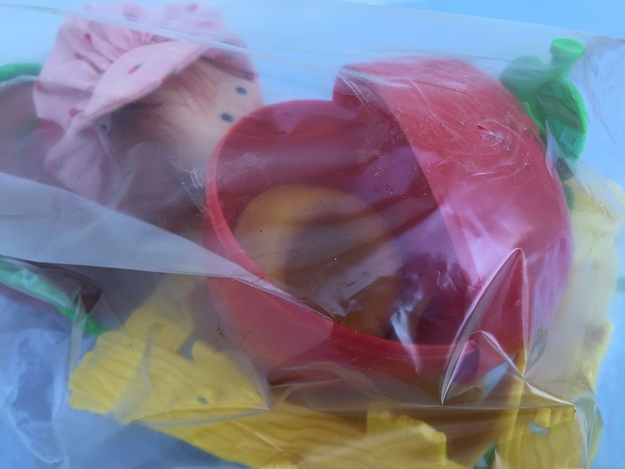 Strawberry Shortcake Snail Cart In Box Kenner [Photo 9]