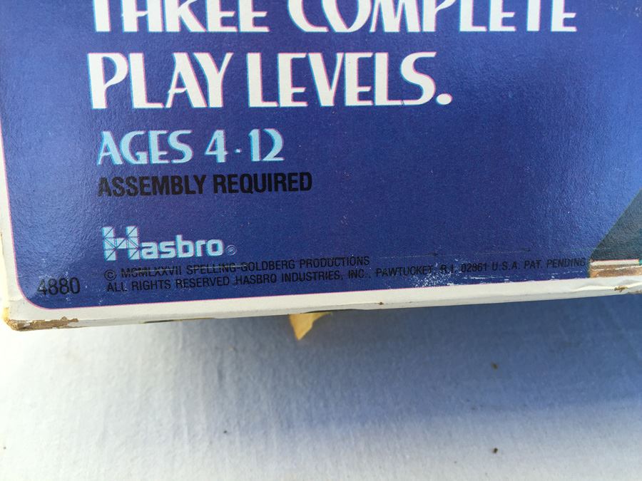 Charlie's Angels Hide-A-Way House Hasbro New In Box Vintage 1977 [Photo 4]